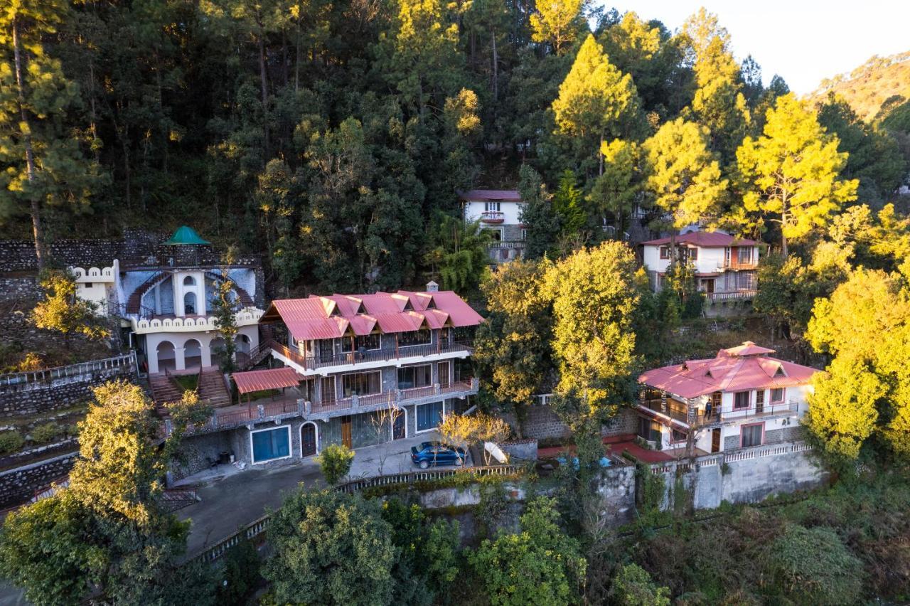 The Canadian Woods Resort Nainital Buitenkant foto