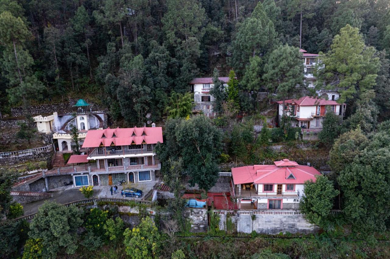 The Canadian Woods Resort Nainital Buitenkant foto