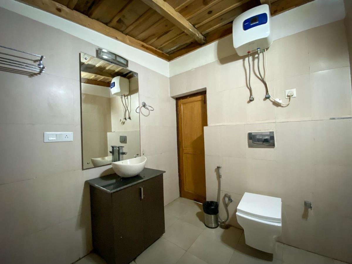 The Canadian Woods Resort Nainital Buitenkant foto