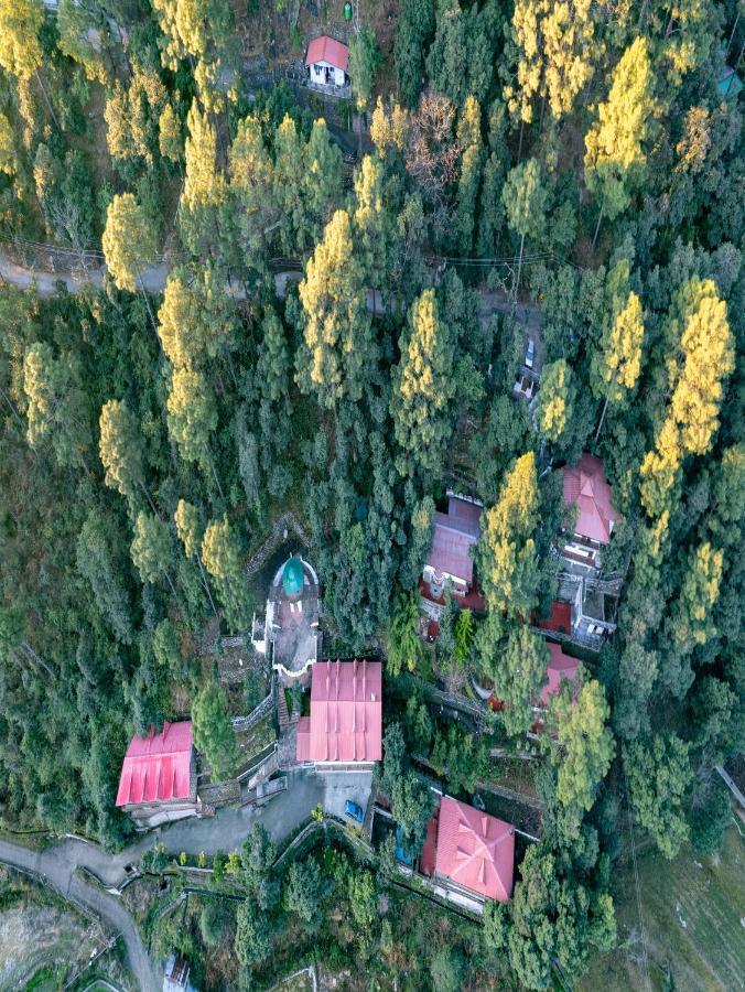 The Canadian Woods Resort Nainital Buitenkant foto