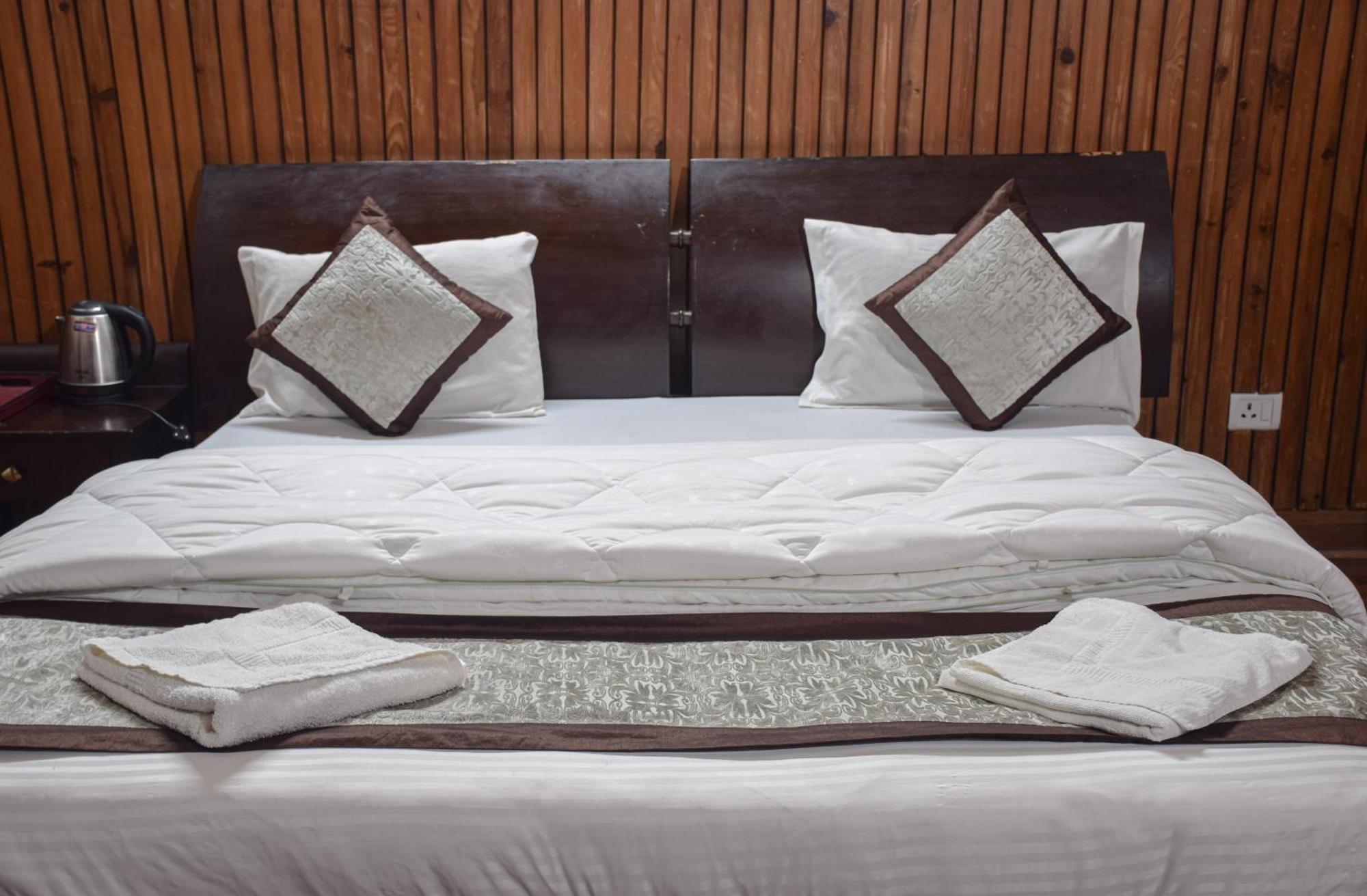 The Canadian Woods Resort Nainital Buitenkant foto