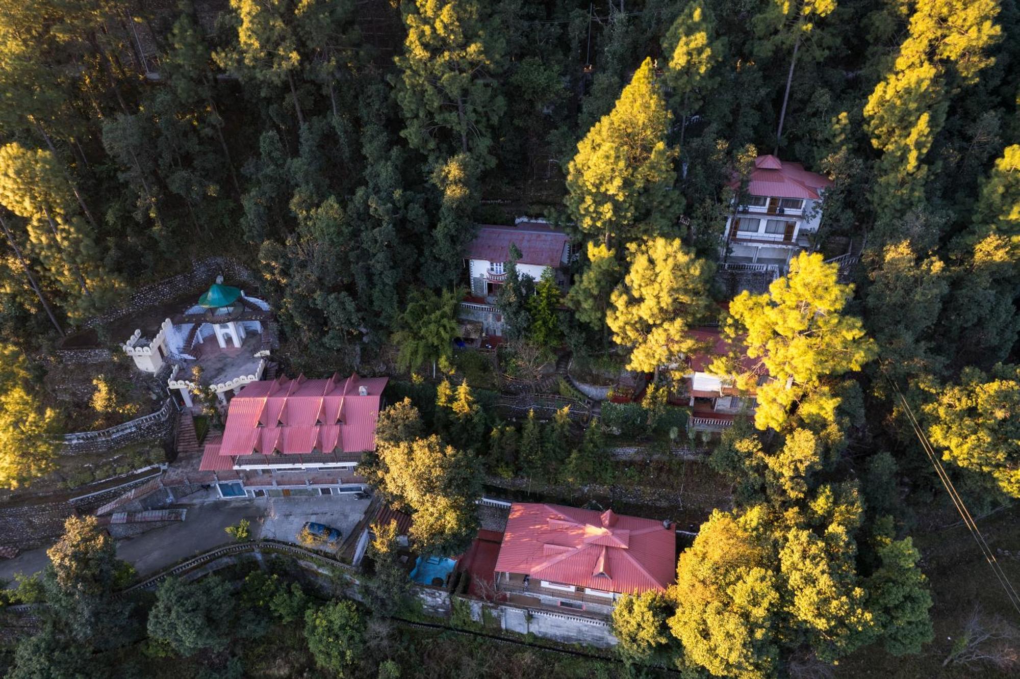 The Canadian Woods Resort Nainital Buitenkant foto