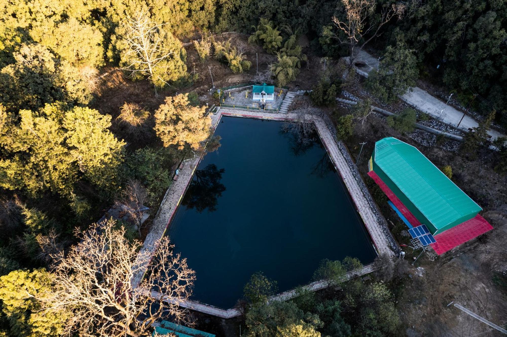 The Canadian Woods Resort Nainital Buitenkant foto